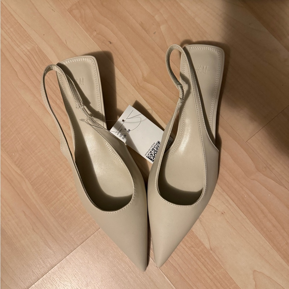 H&M Cream Pointed Slingback Heels